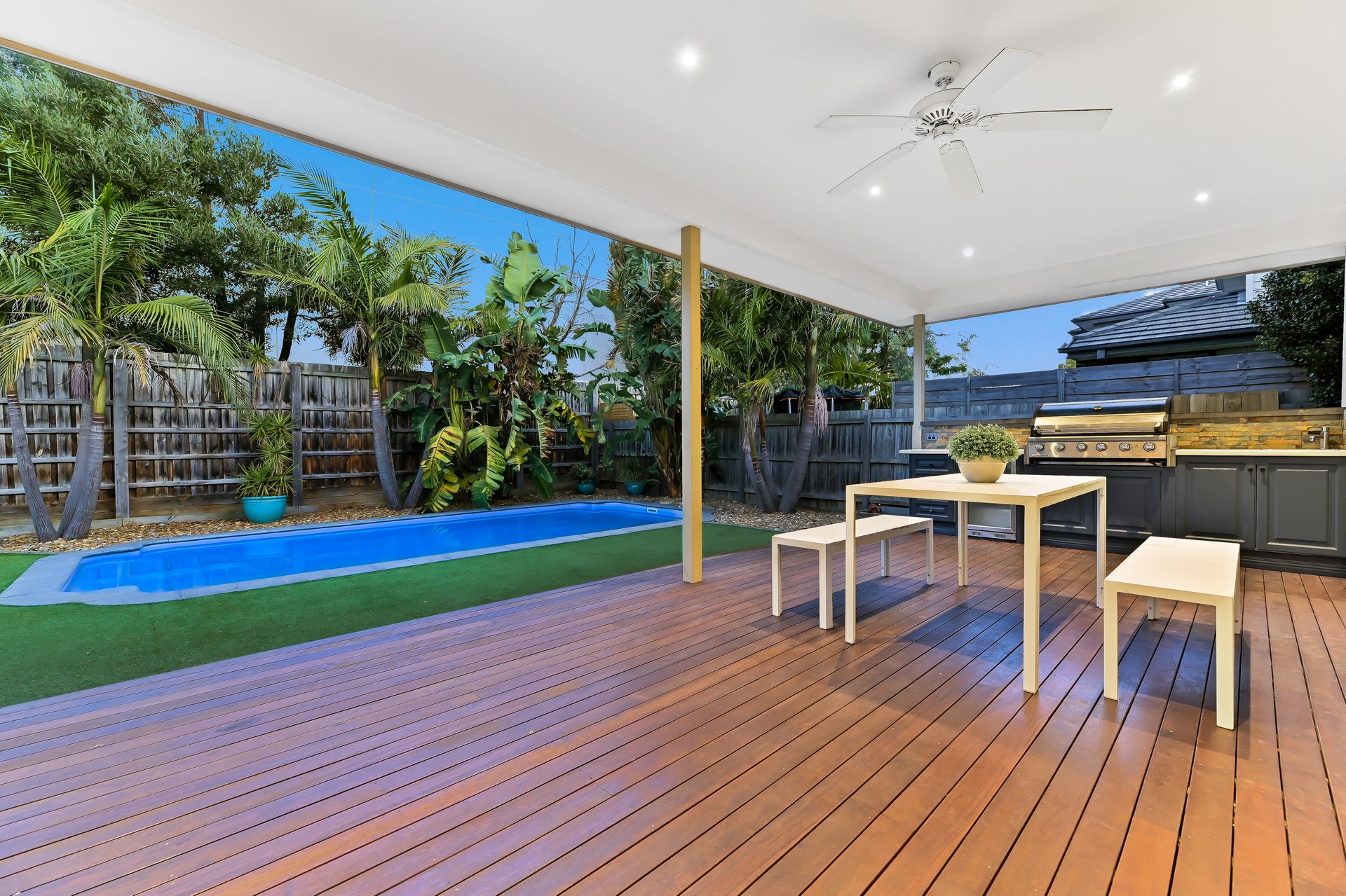 16 Kingsley Grove, Mount Waverley image 16