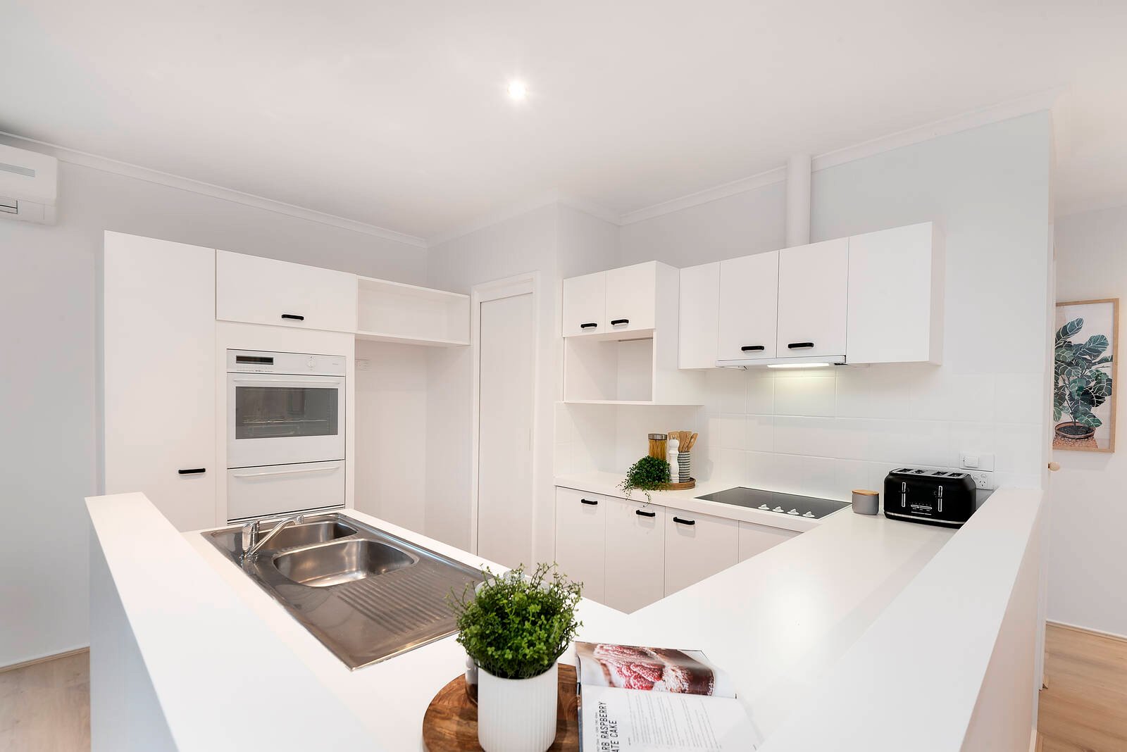 Property Gallery Thumbnail 5