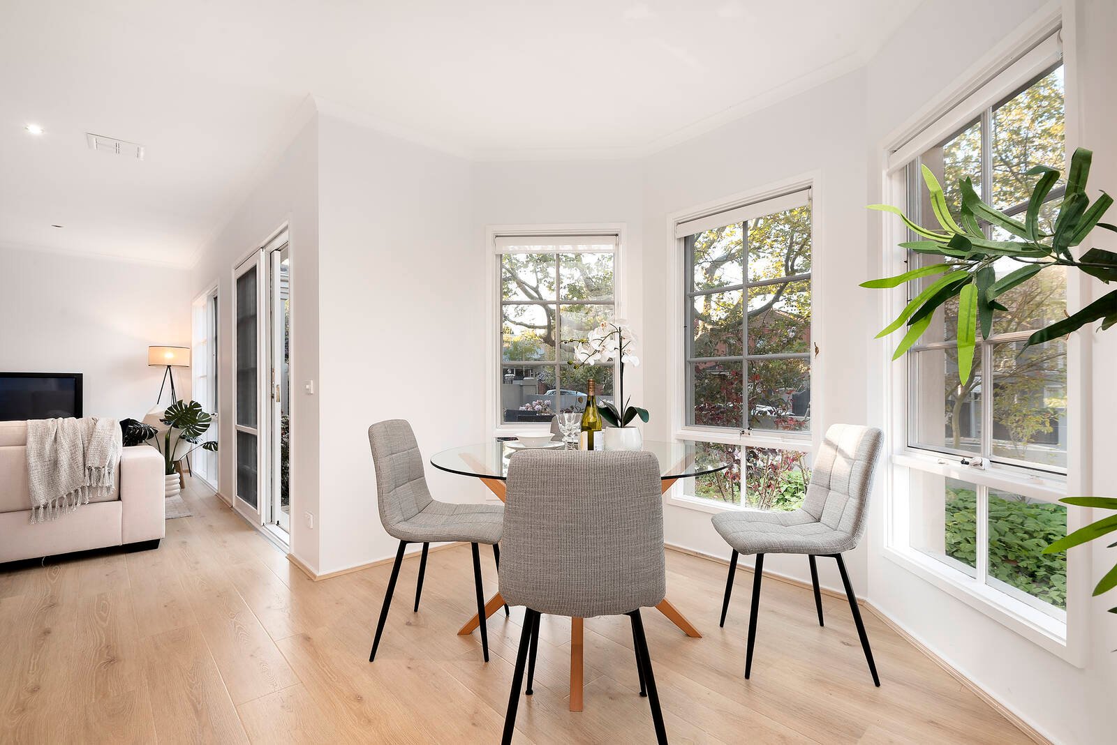 Property Gallery Thumbnail 6