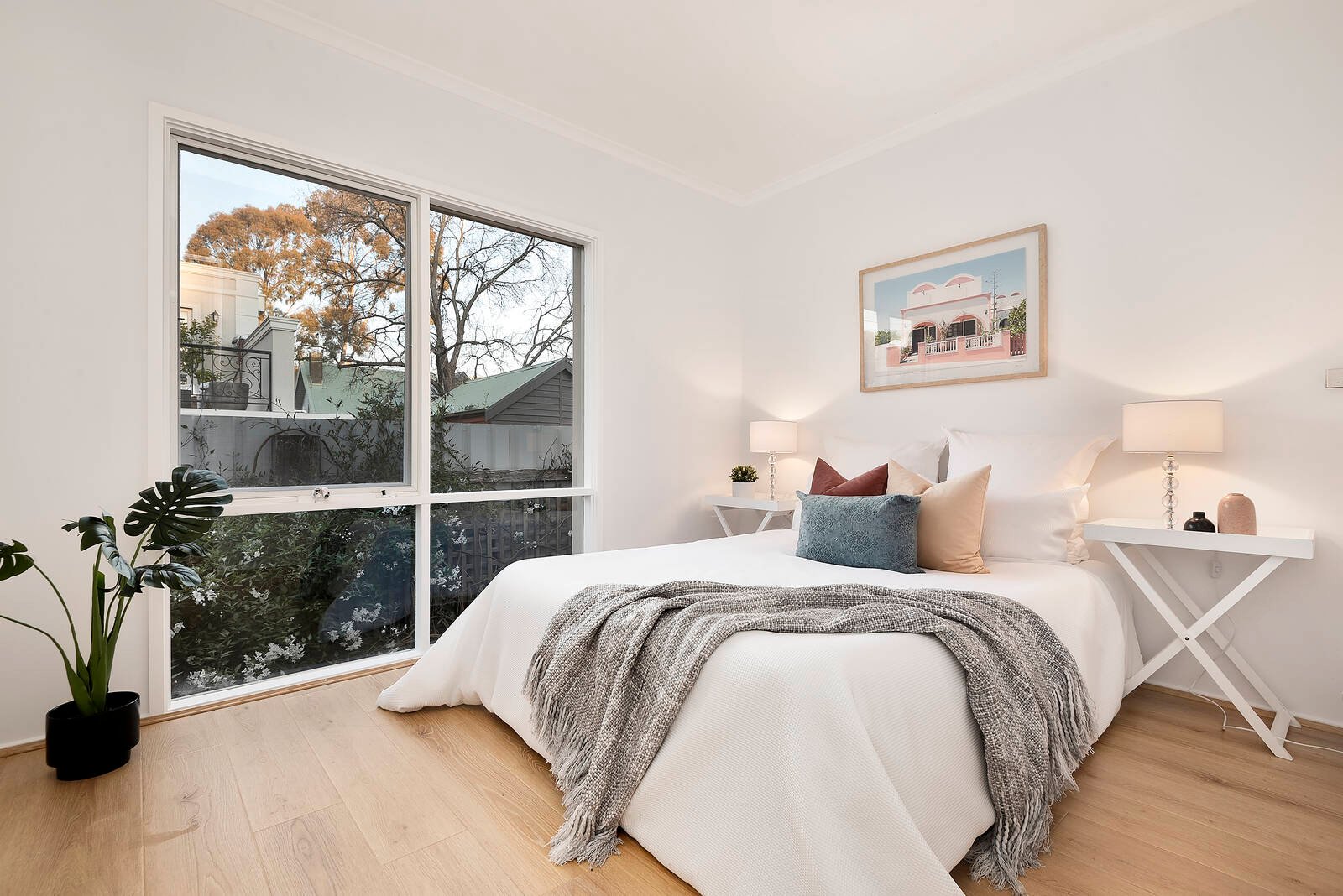 Property Gallery Thumbnail 9