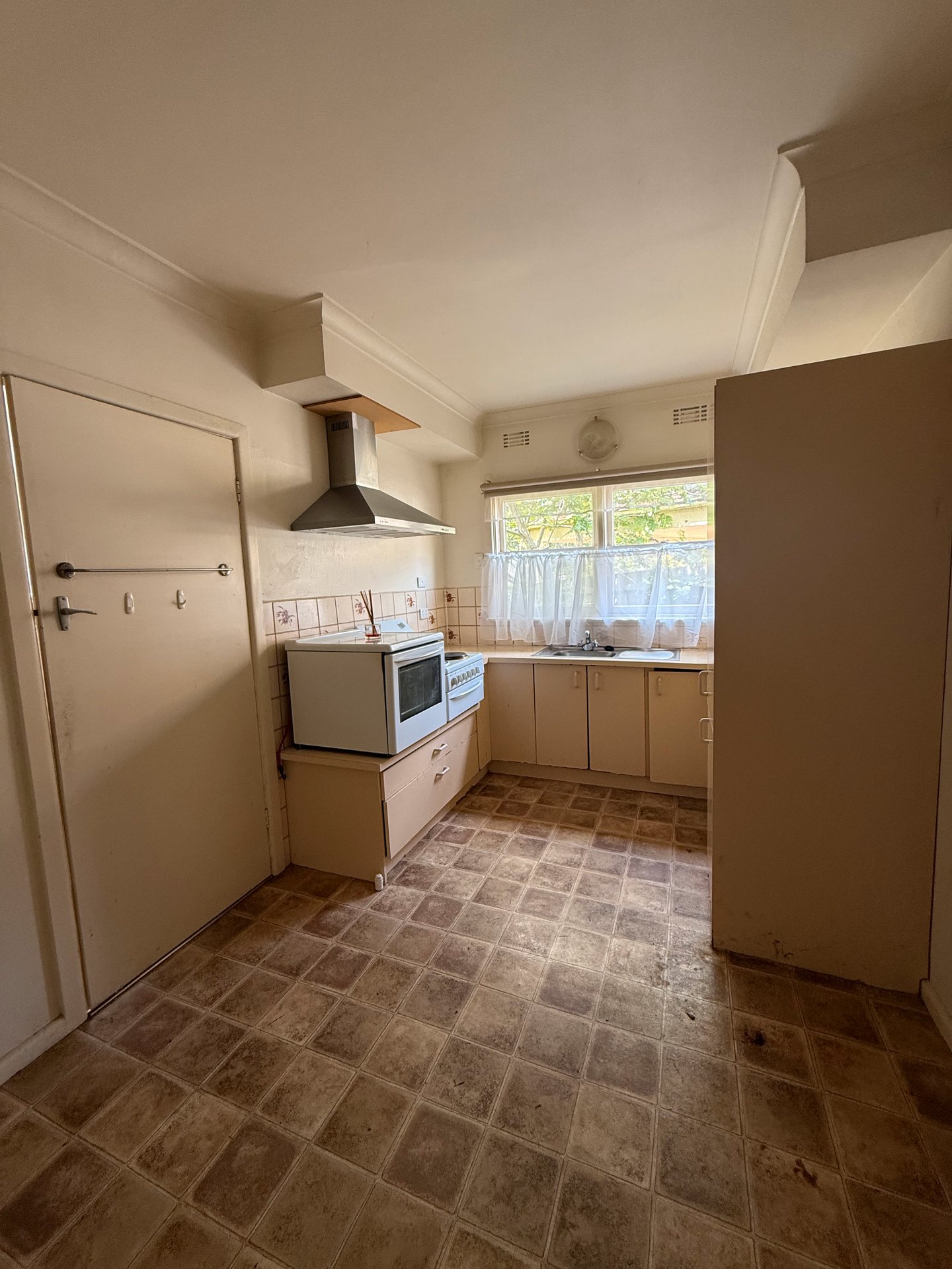 16 Knaith Road, Ringwood&nbsp;East image 4