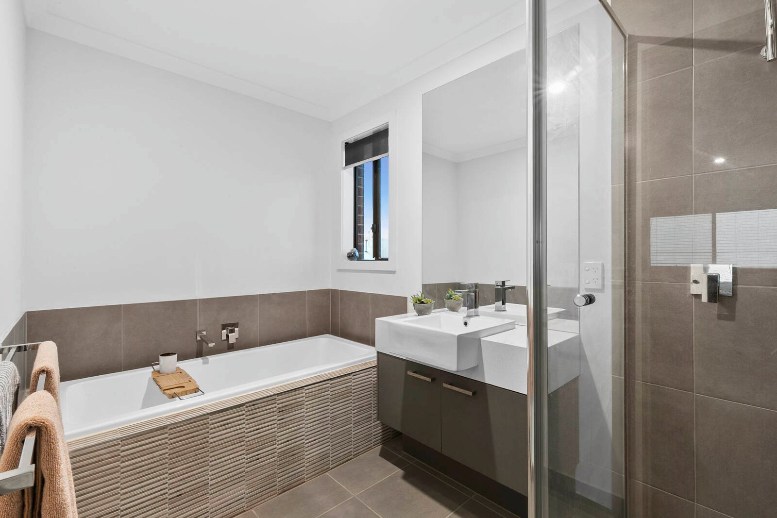 Property Gallery Thumbnail 14