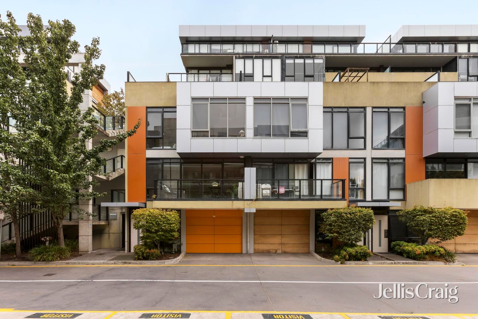 16 La Scala Avenue, Maribyrnong image 2