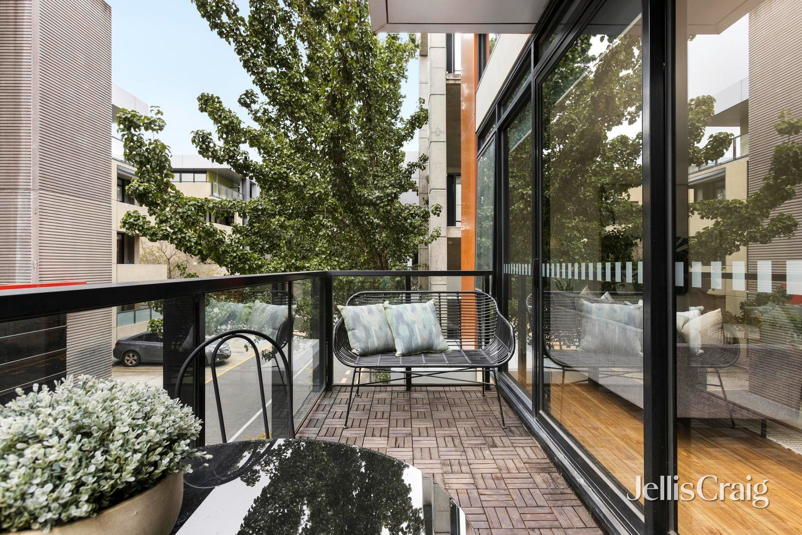 16 La Scala Avenue, Maribyrnong image 6