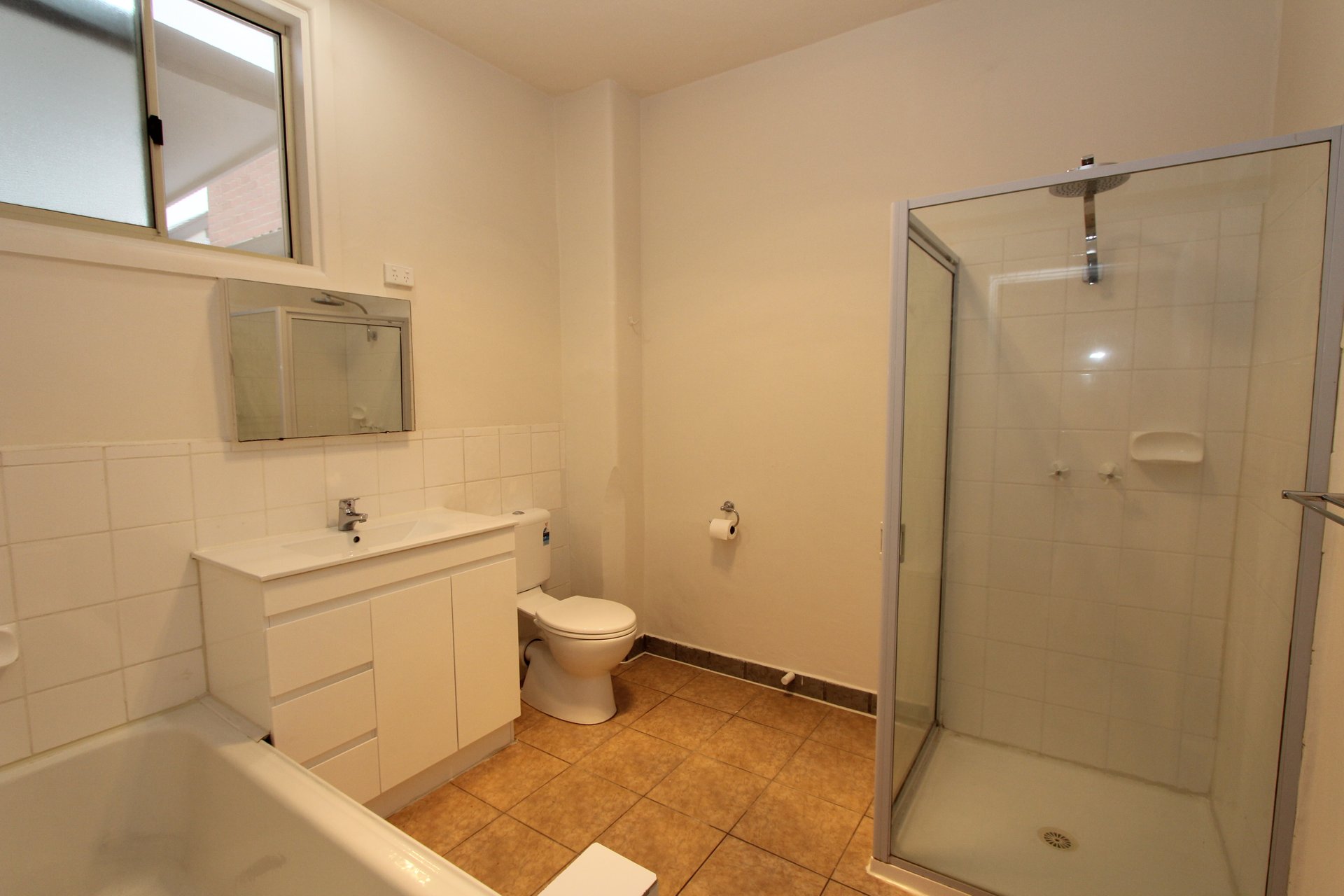 Property Gallery Thumbnail 7