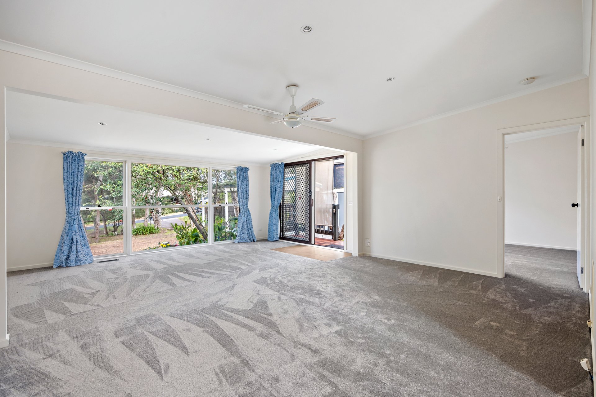 Property Gallery Thumbnail 7