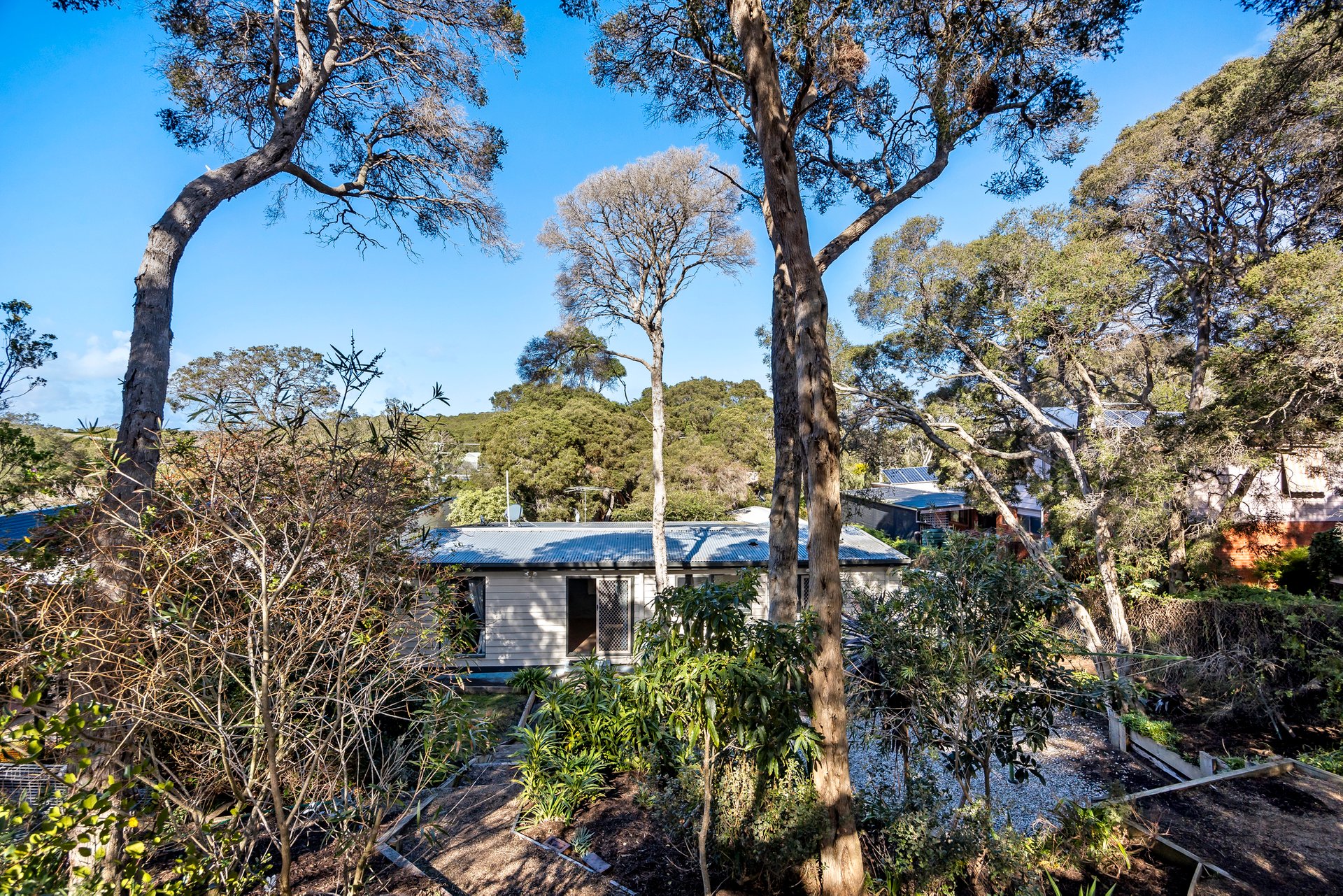 Property Gallery Thumbnail 16