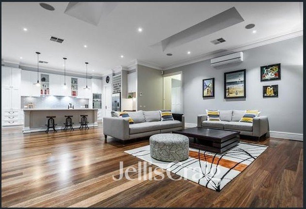 16 Larnoo Avenue, Brunswick&nbsp;West image 3
