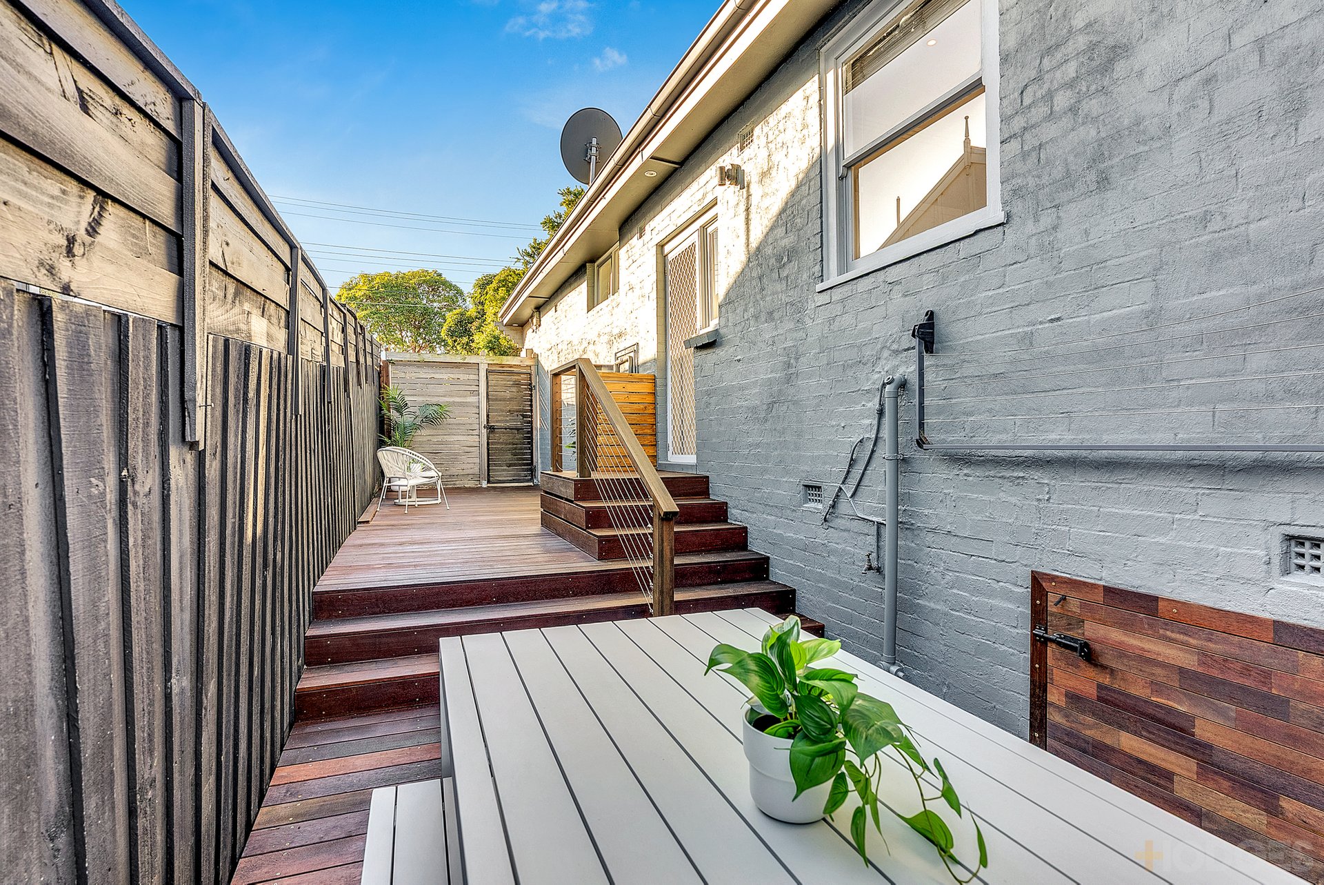 1 / 6 Latrobe Street Mentone