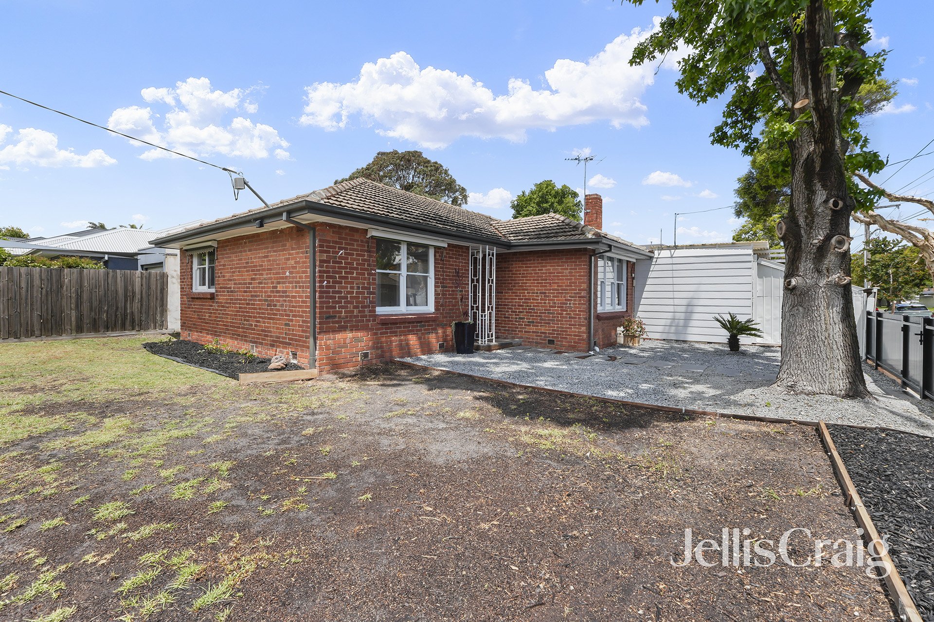 16 Lawson Parade, Highett image 1