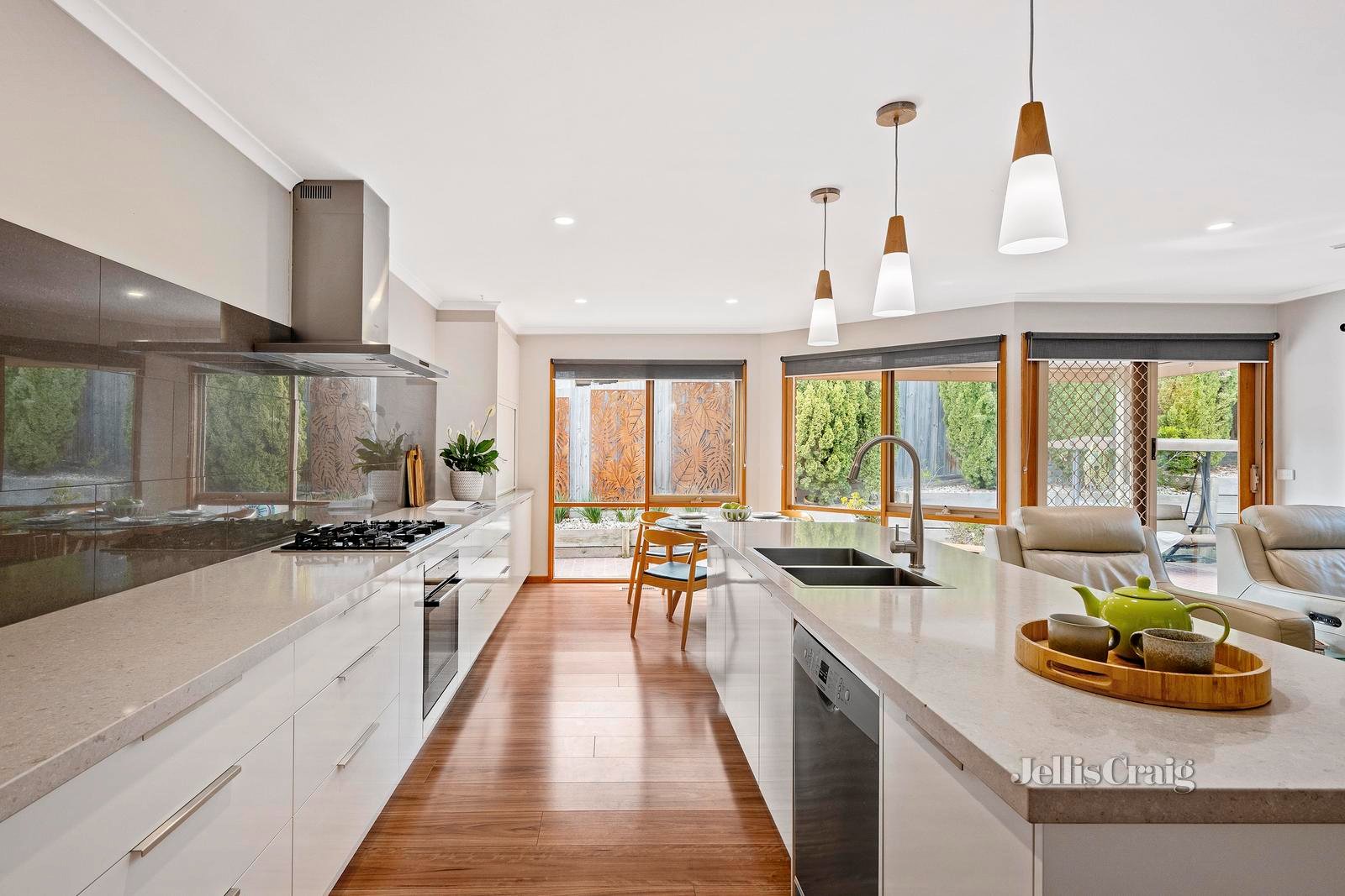16 Lilac Rise, Lilydale image 3
