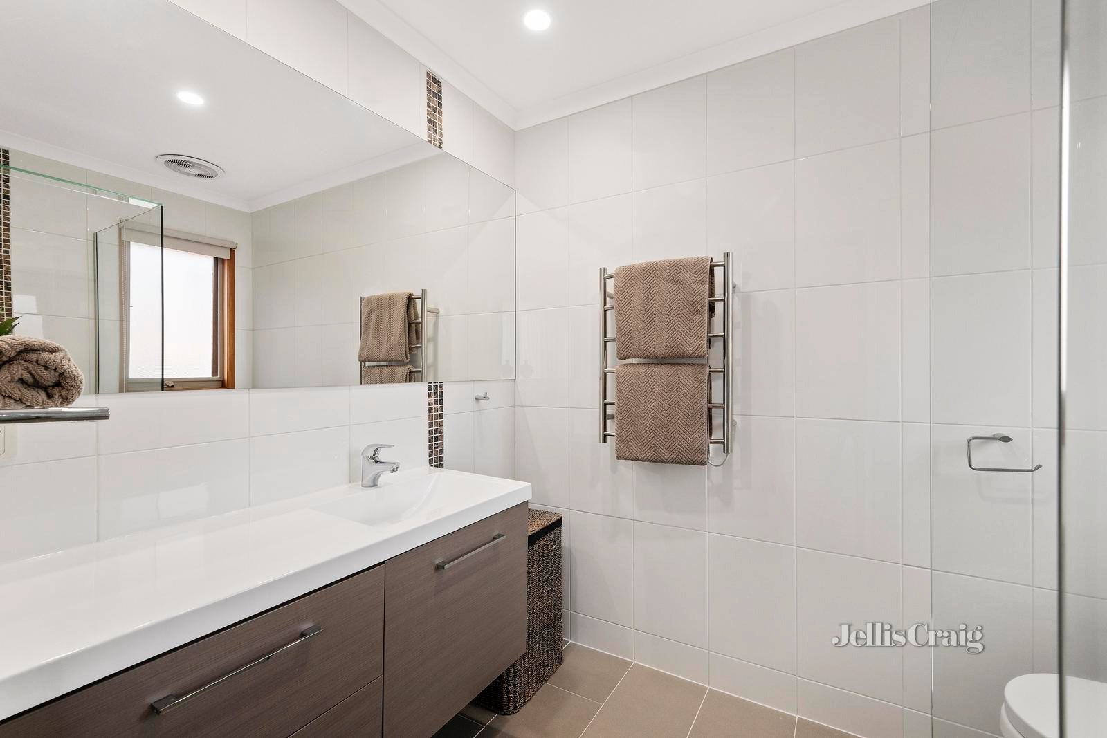 16 Lilac Rise, Lilydale image 8