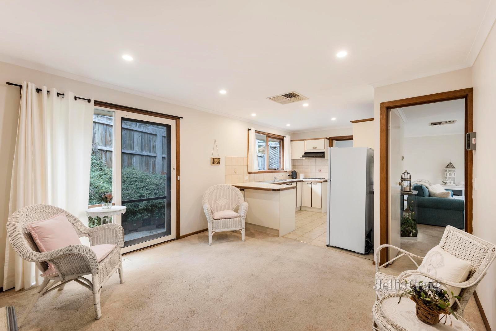 1/6 Linda Drive, Ringwood image 4