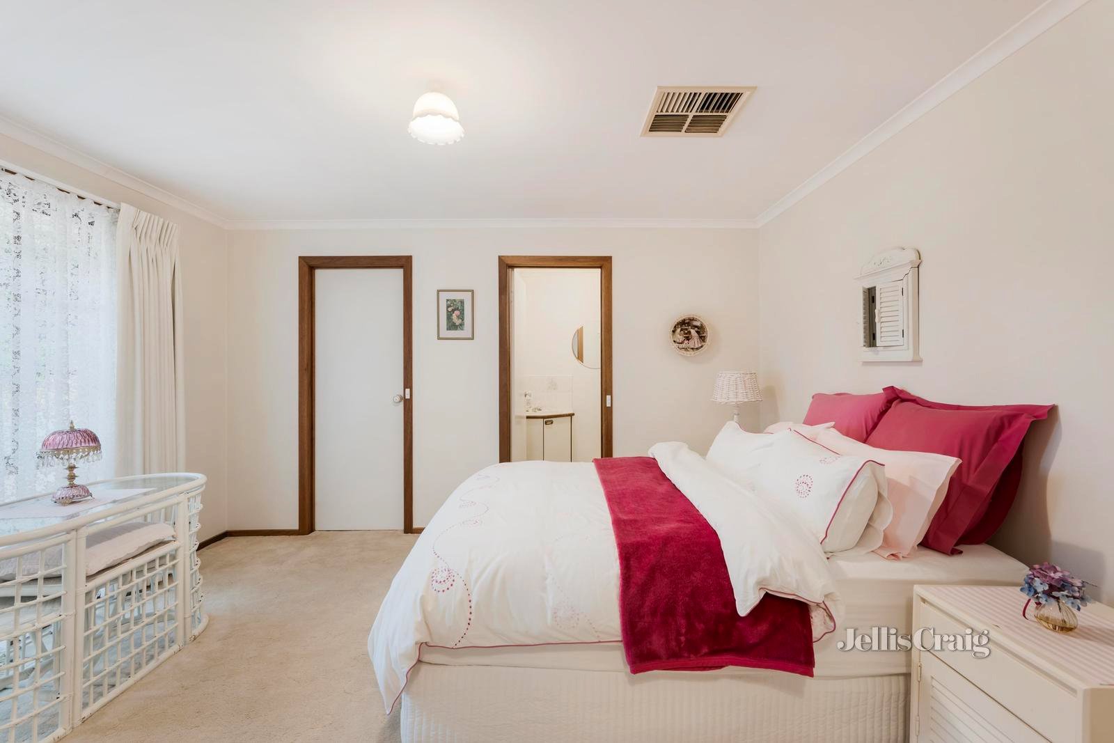 1/6 Linda Drive, Ringwood image 7