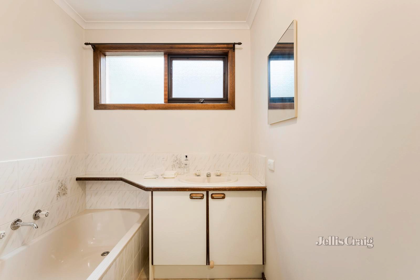 1/6 Linda Drive, Ringwood image 9