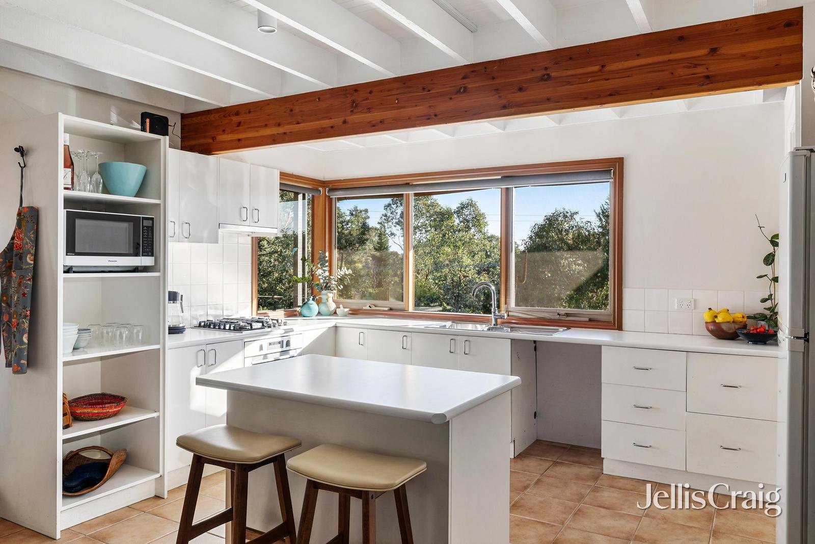 16 Lynnbrae Avenue, Hurstbridge image 7