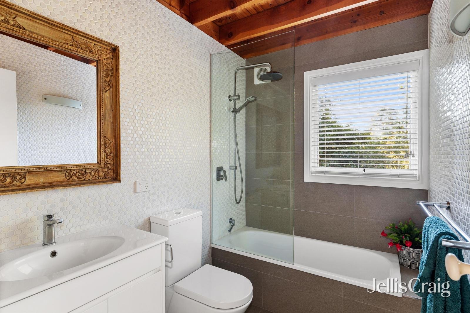 16 Lynnbrae Avenue, Hurstbridge image 15