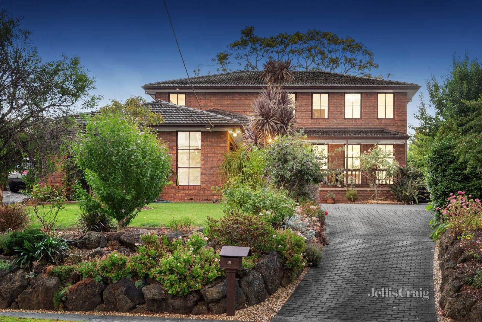 16 Magnolia Drive, Templestowe Lower image 1