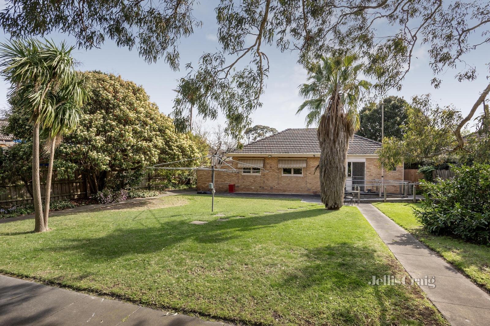 16 Magnolia Road, Ivanhoe image 4