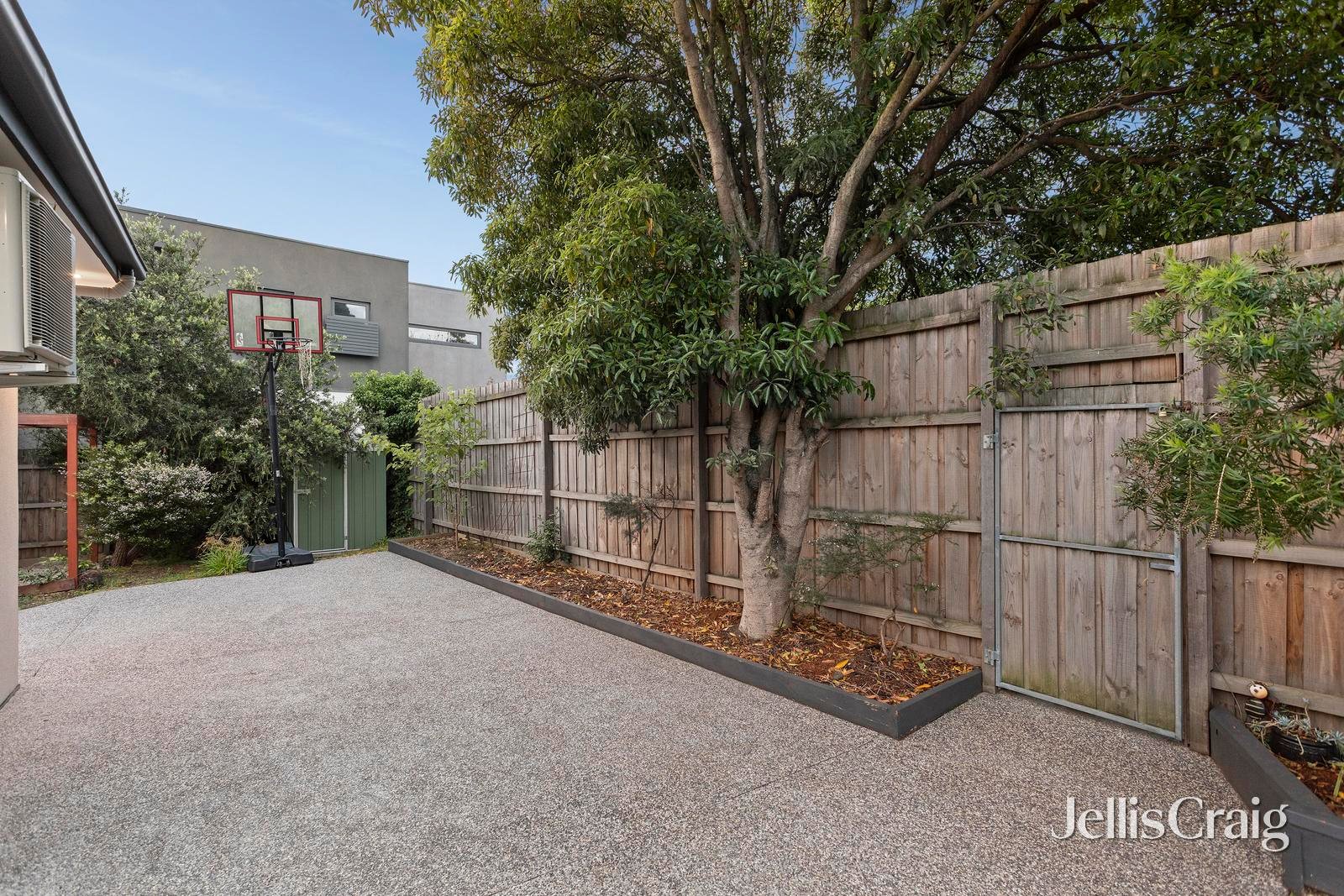16 Maldon Crescent, Doncaster East image 15