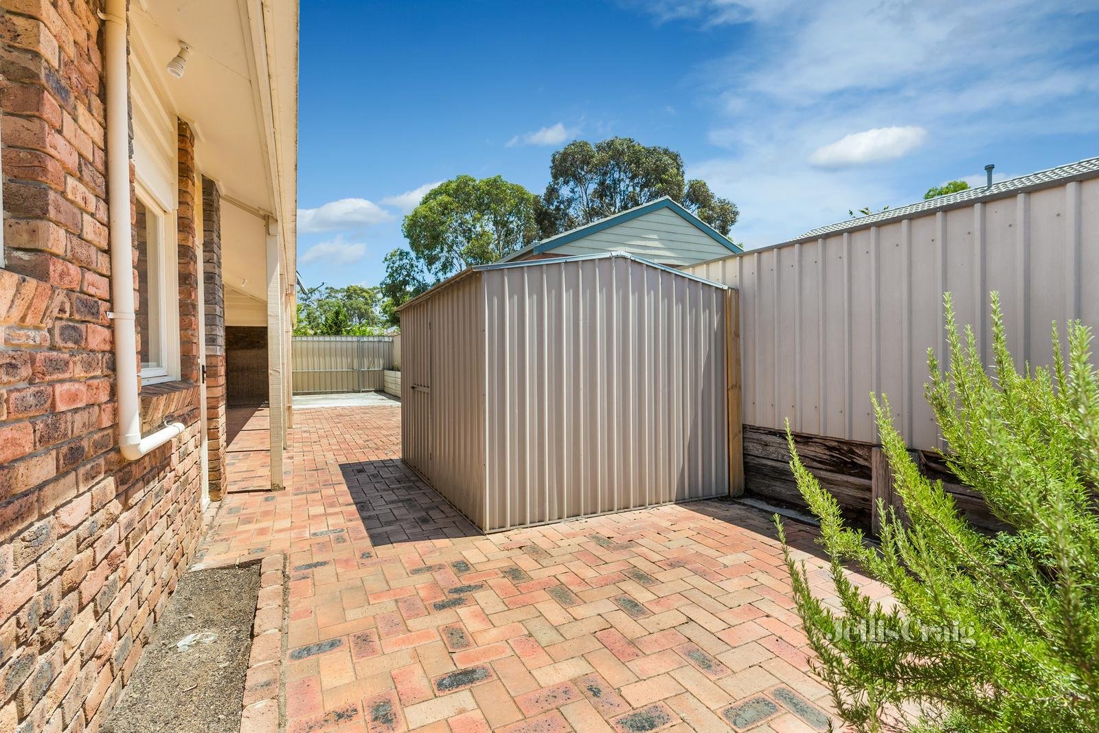 1/6 Maltby Drive, Castlemaine image 11