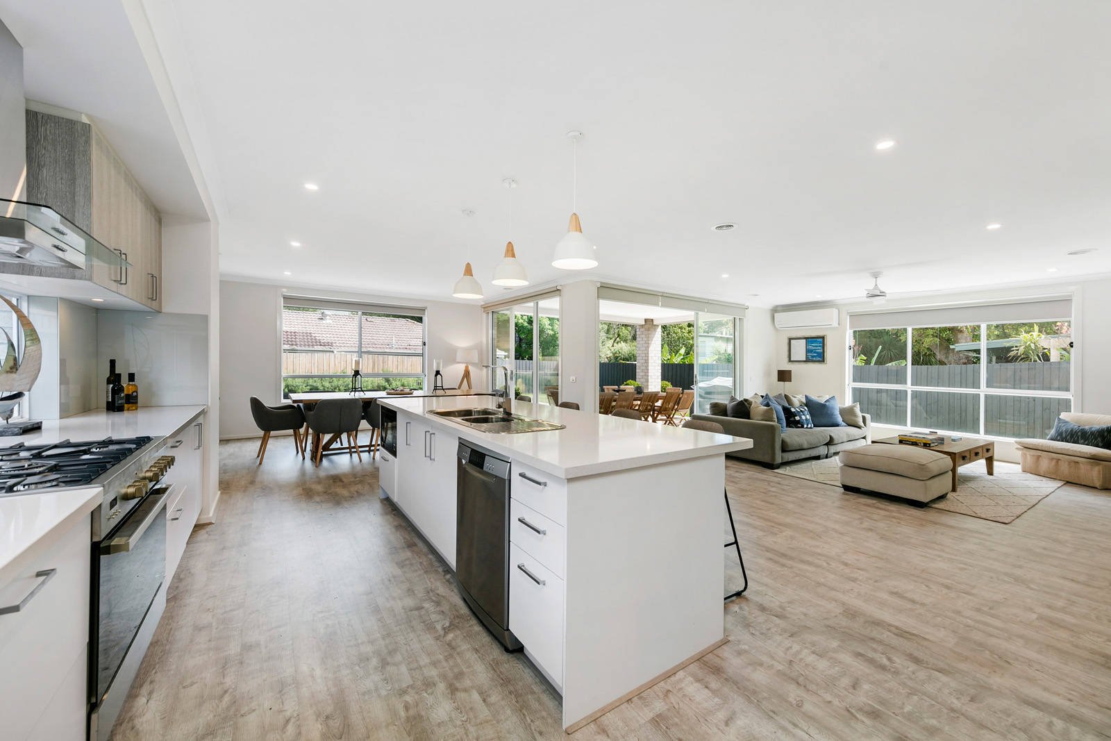 Property Gallery Thumbnail 12