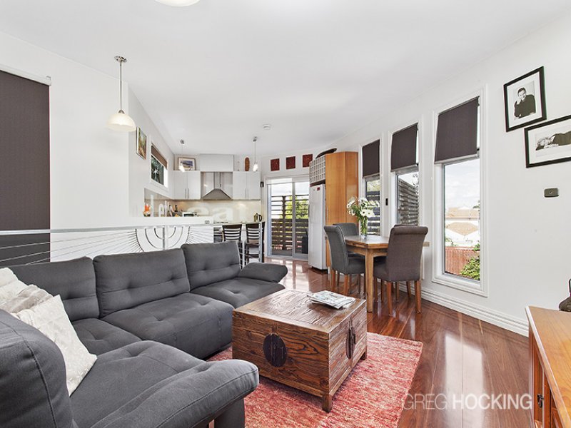 16 Mariner Street, Williamstown image 2