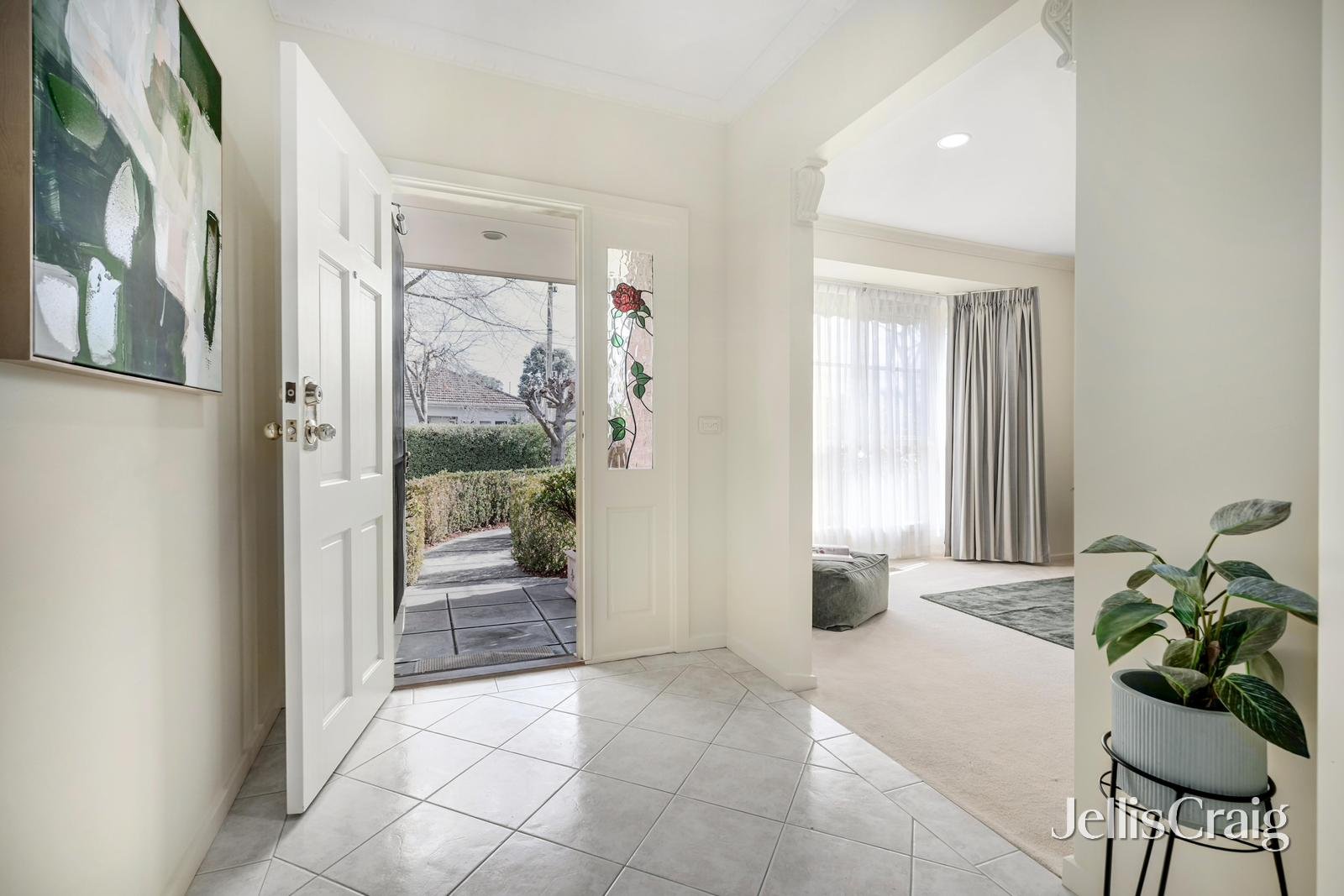 1/6 Mary Street, Box Hill North image 2