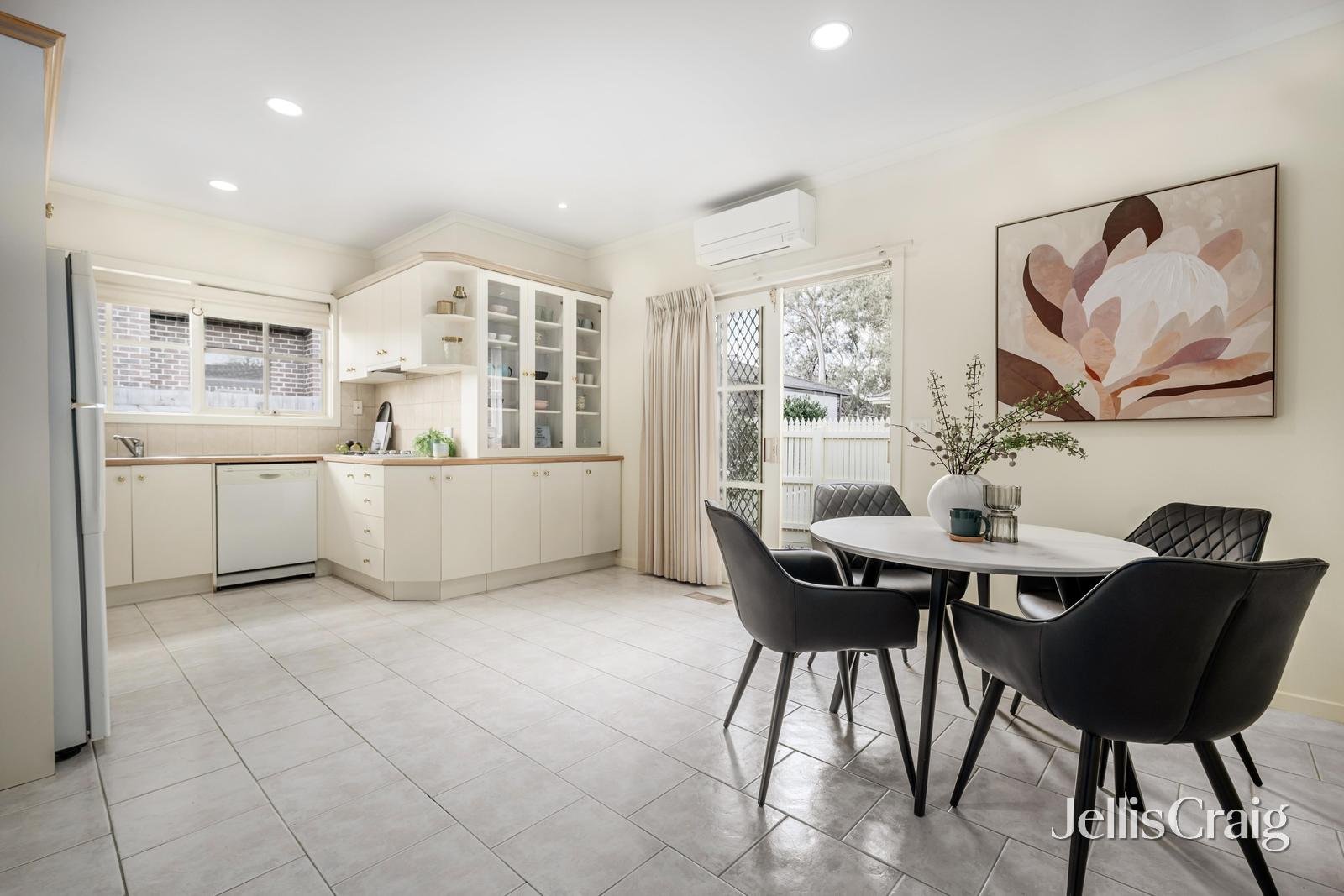 1/6 Mary Street, Box Hill North image 4
