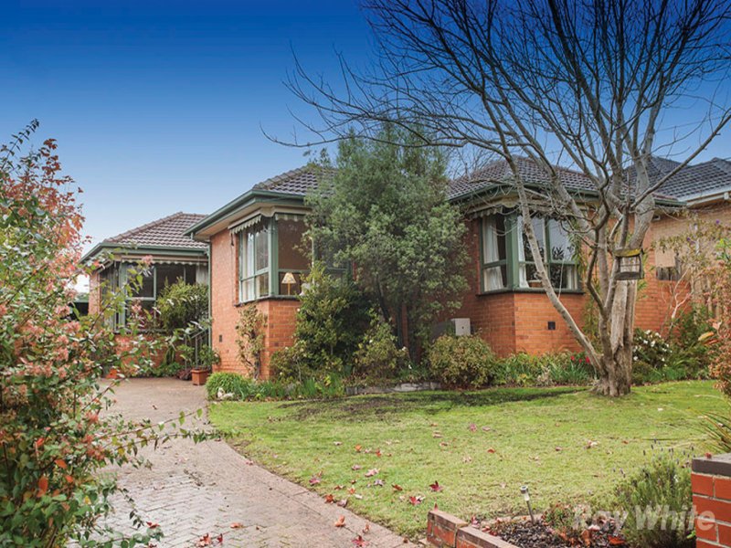 16 Mayfield Drive, Mount Waverley image 1
