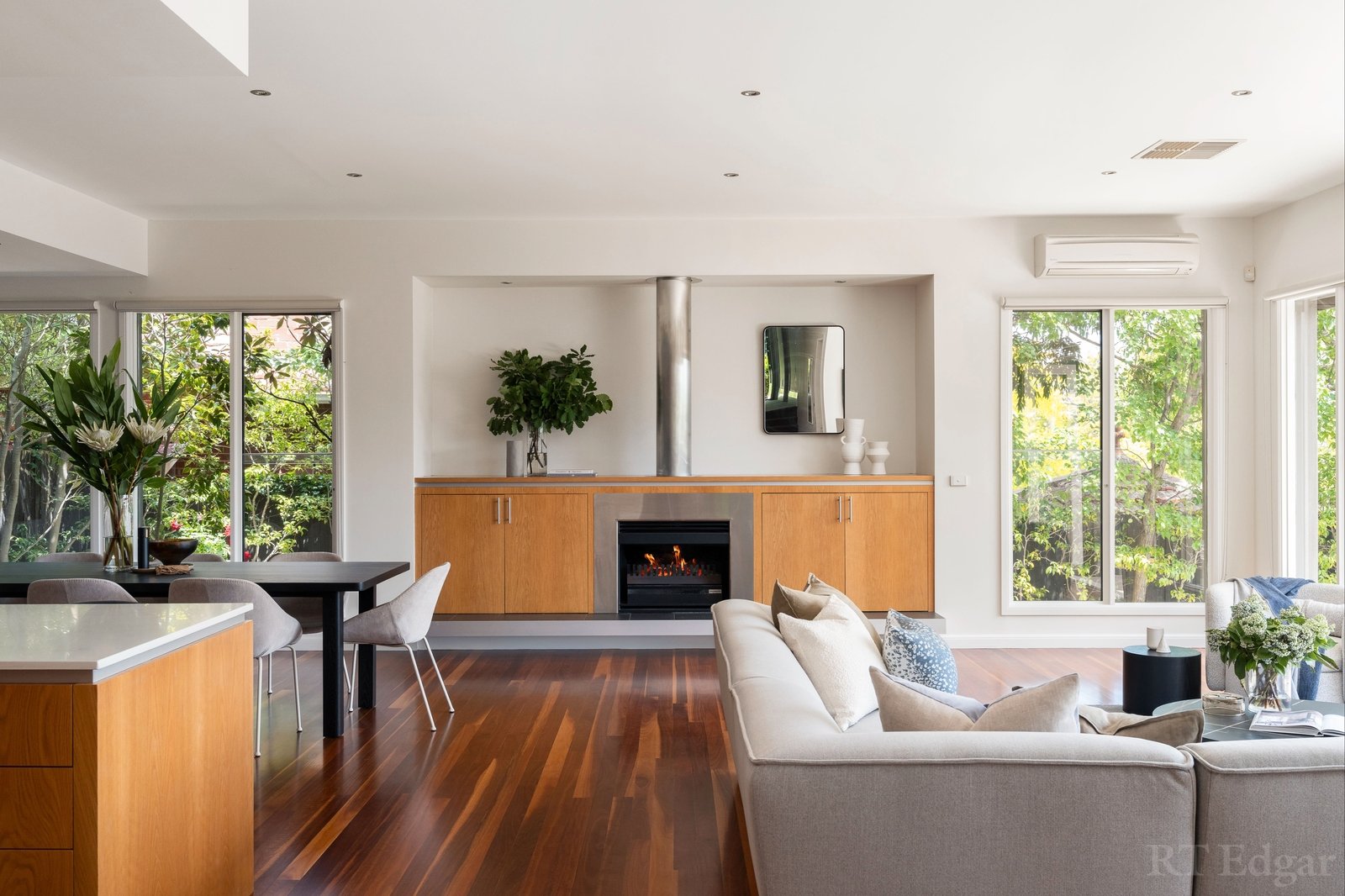 Property Gallery Thumbnail 6