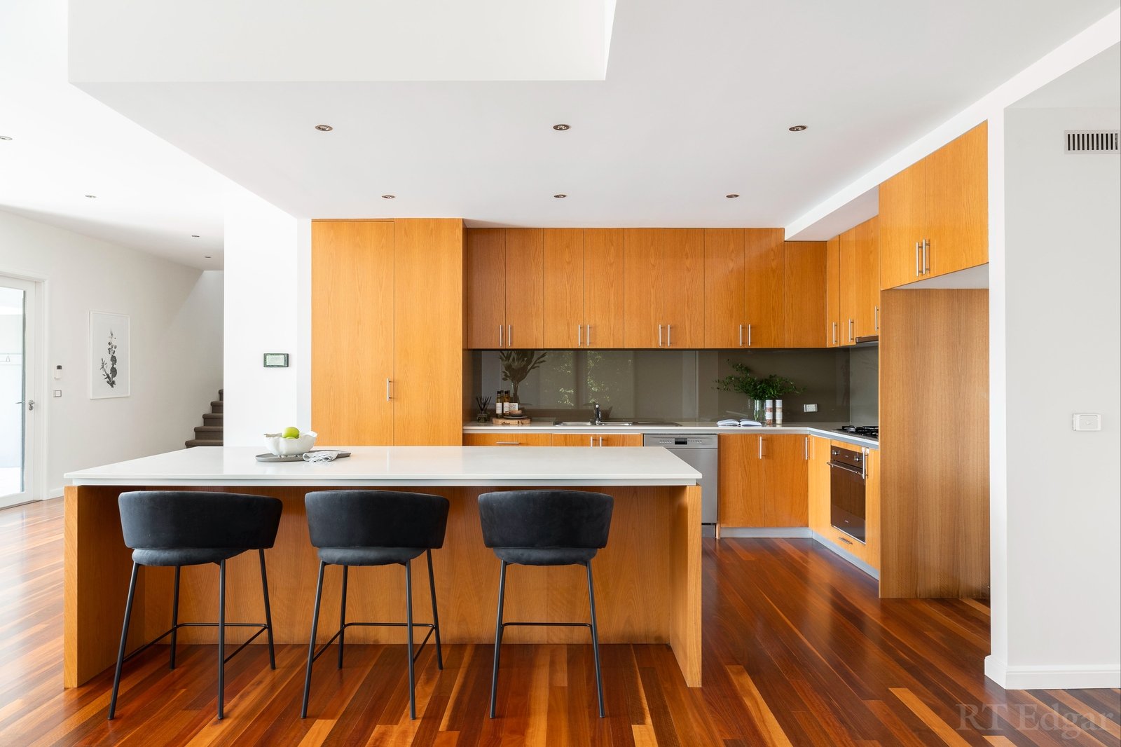 Property Gallery Thumbnail 8