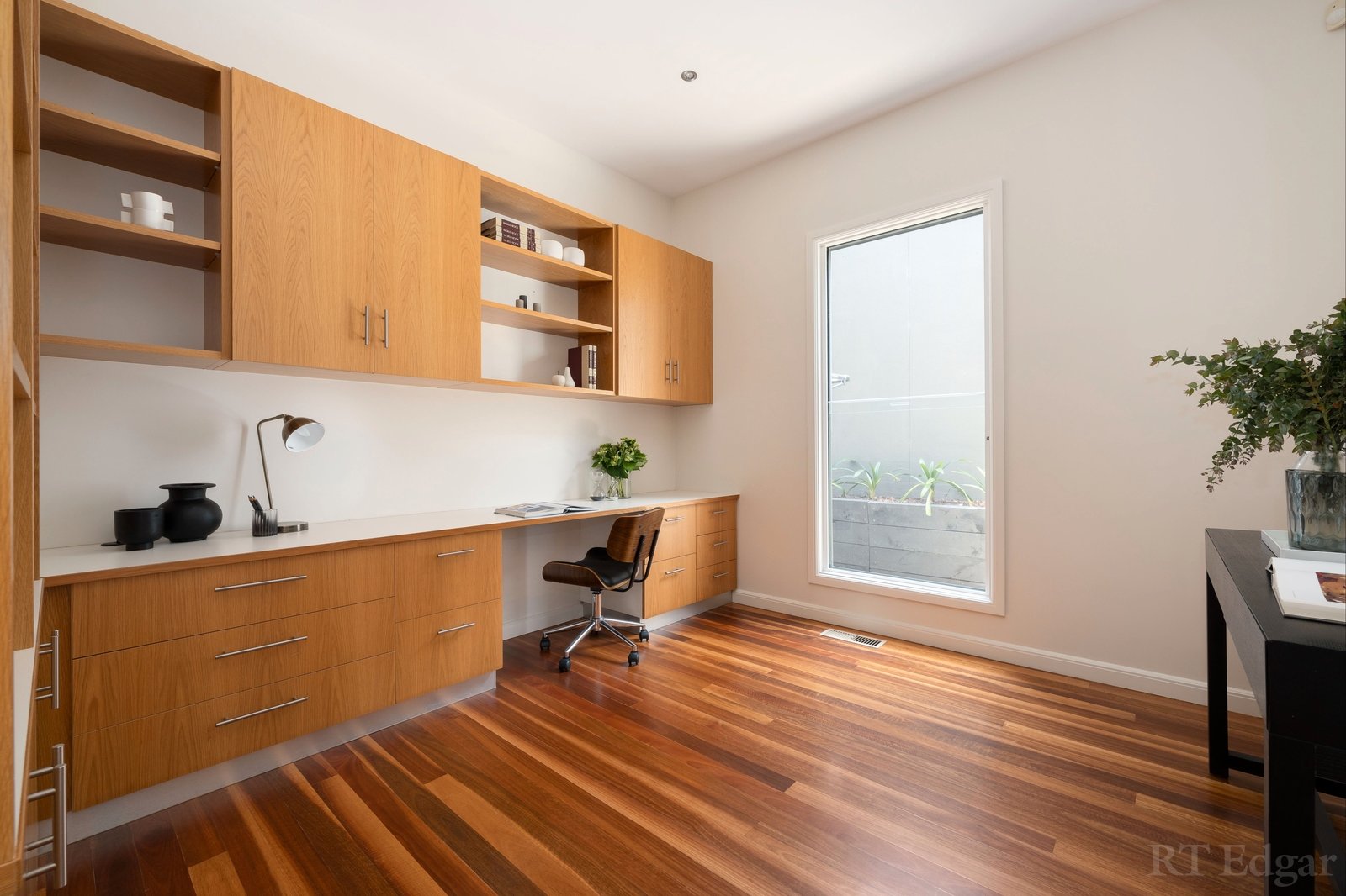 Property Gallery Thumbnail 14