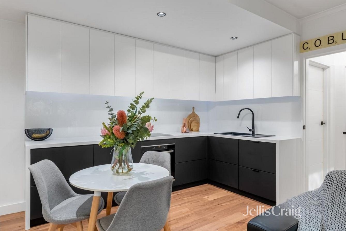 1/6 McKay Street, Coburg image 2