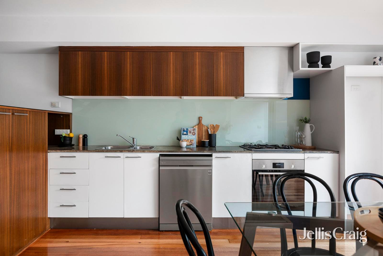 16 Melrose Street, North&nbsp;Melbourne image 6