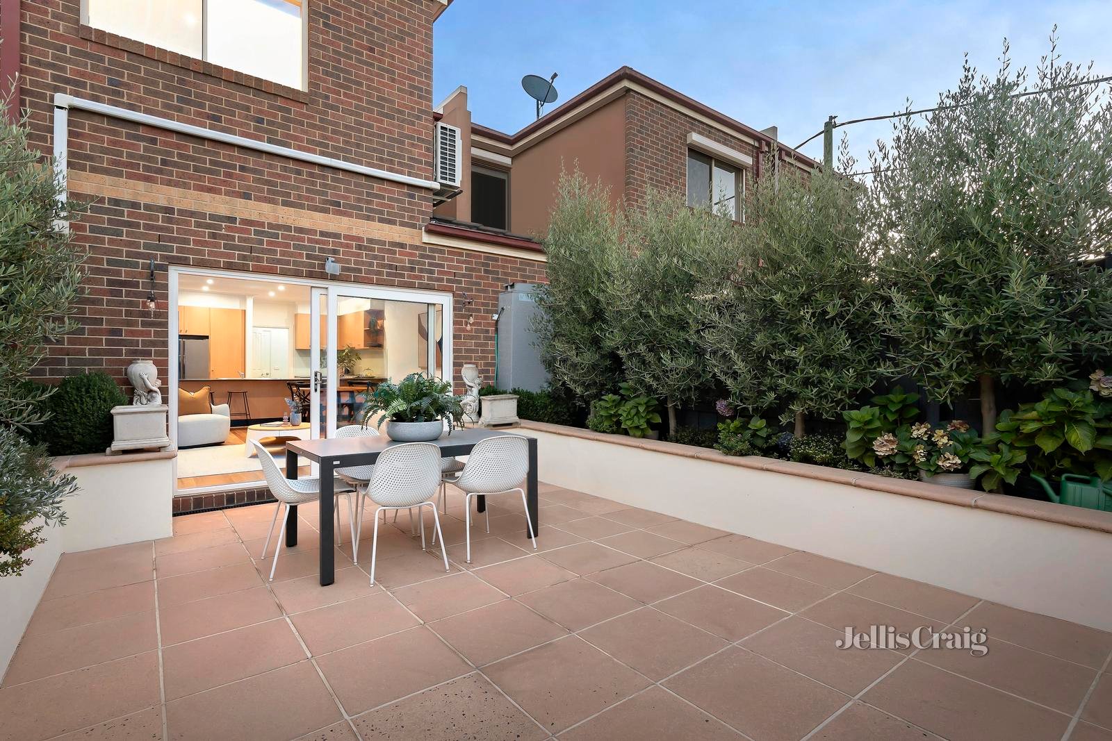 16 Middle Street, Ascot Vale image 14