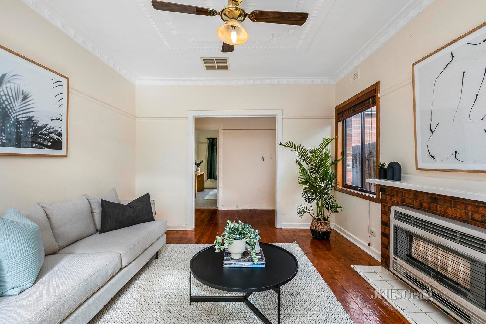 16 Milford Street, Newport image 3