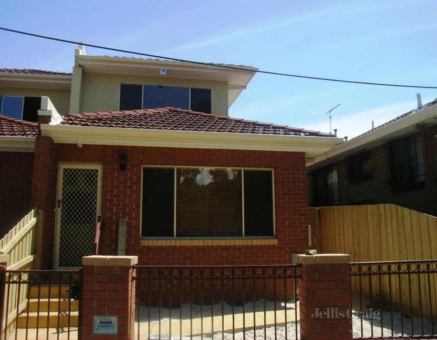 16 Millward Street, Brunswick image 4