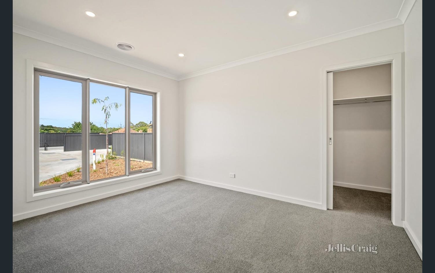 16 Miners Crescent, Ballarat East image 5