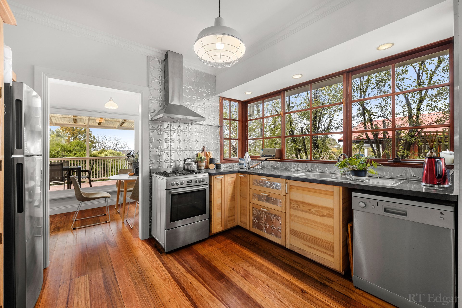 Property Gallery Thumbnail 6