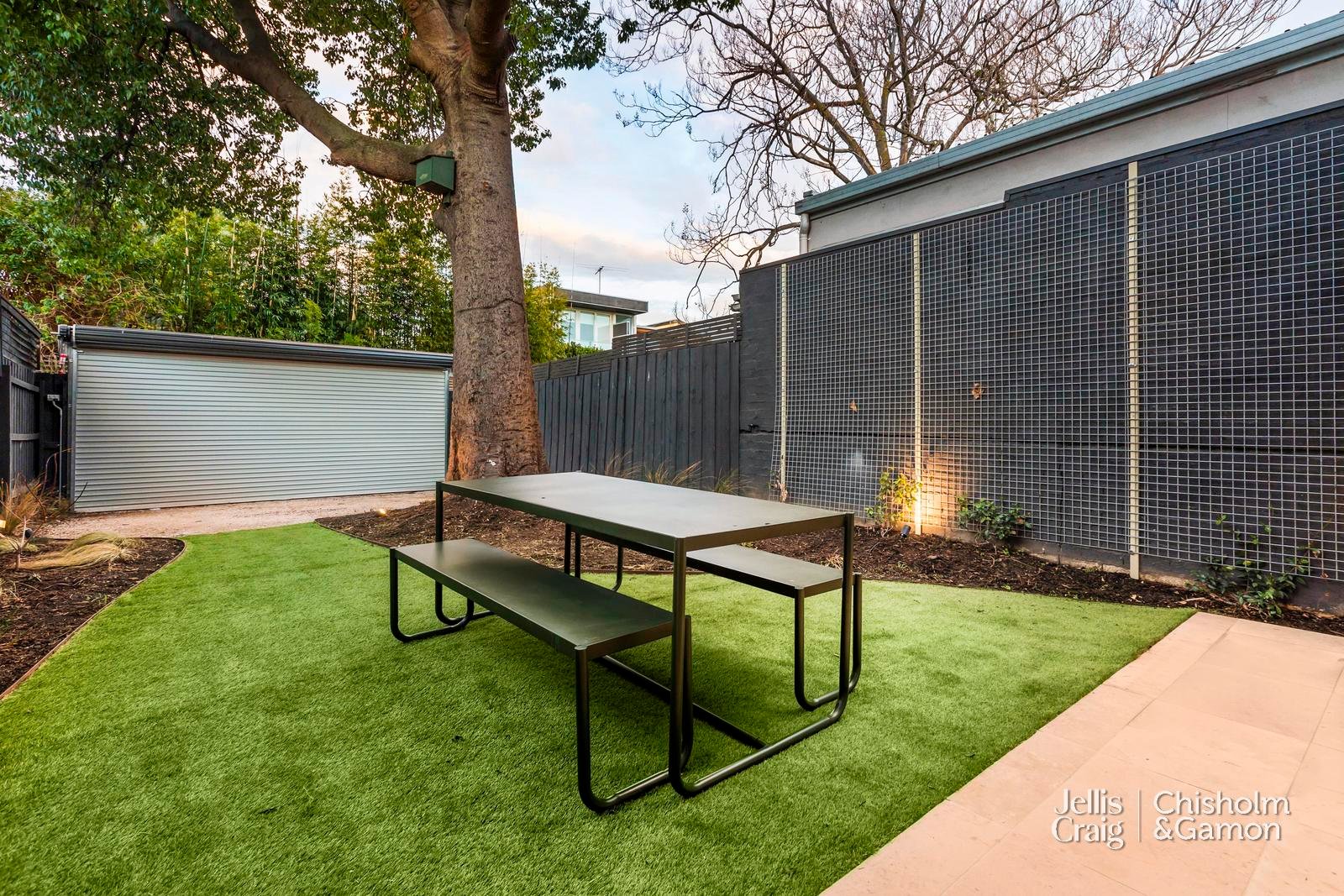 16 Moore Street, Elwood image 4