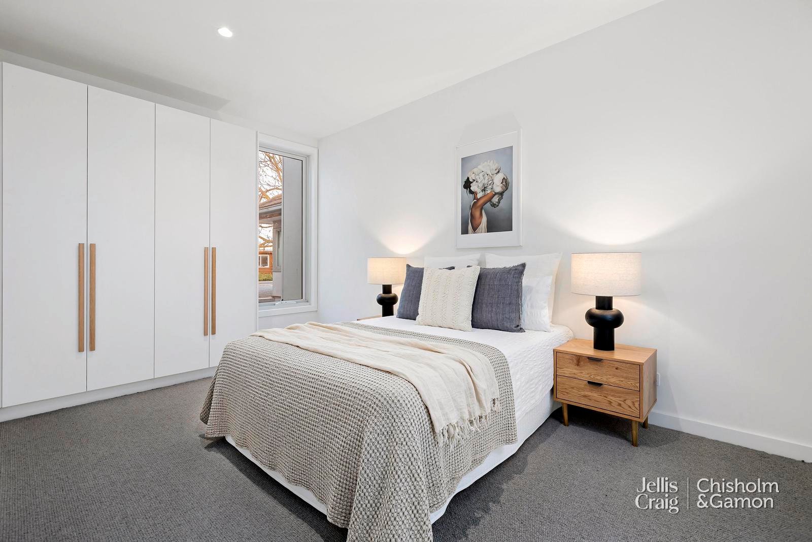 16 Moore Street, Elwood image 8