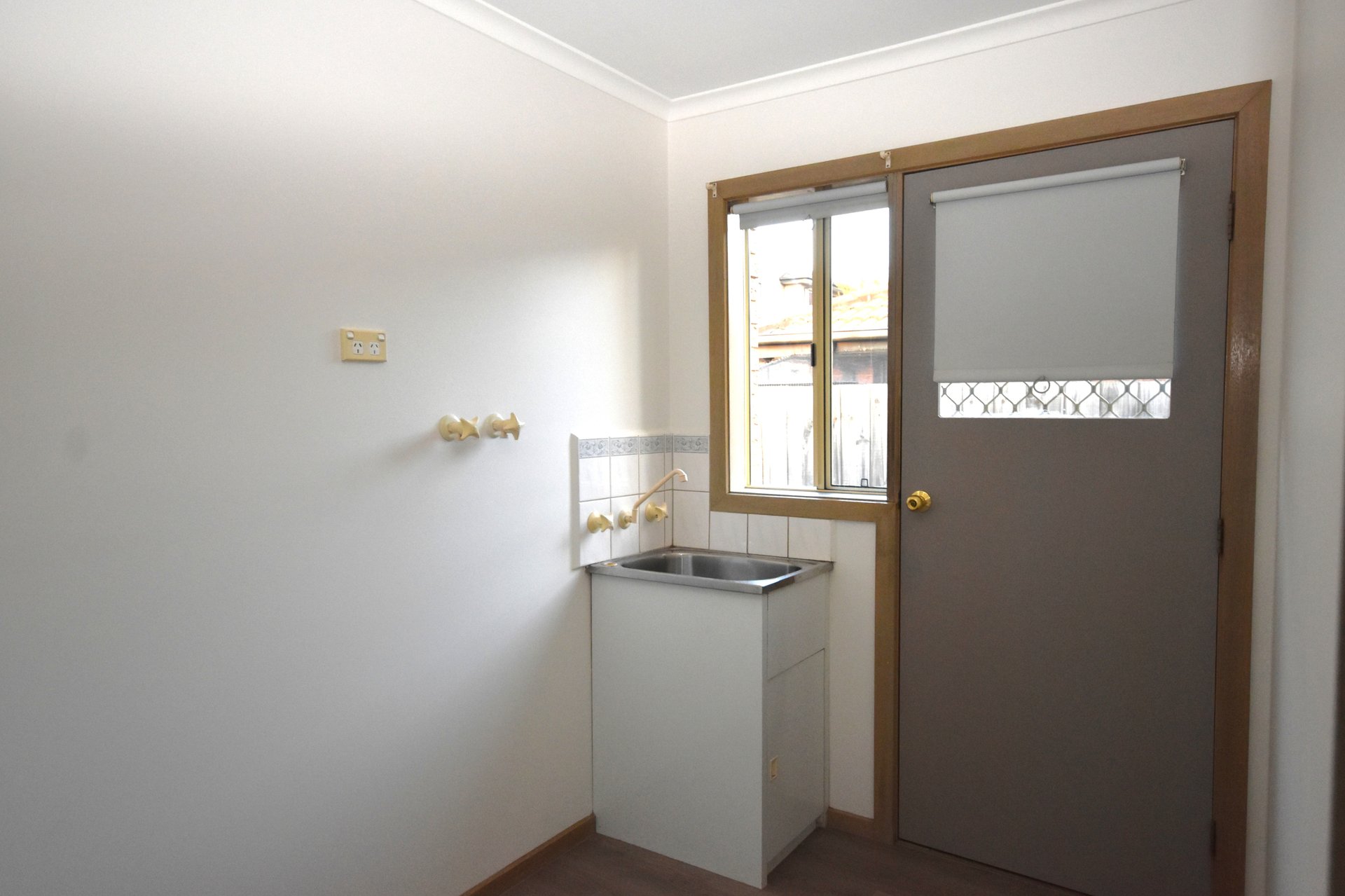 1/6 Mount View Parade, Mooroolbark image 8