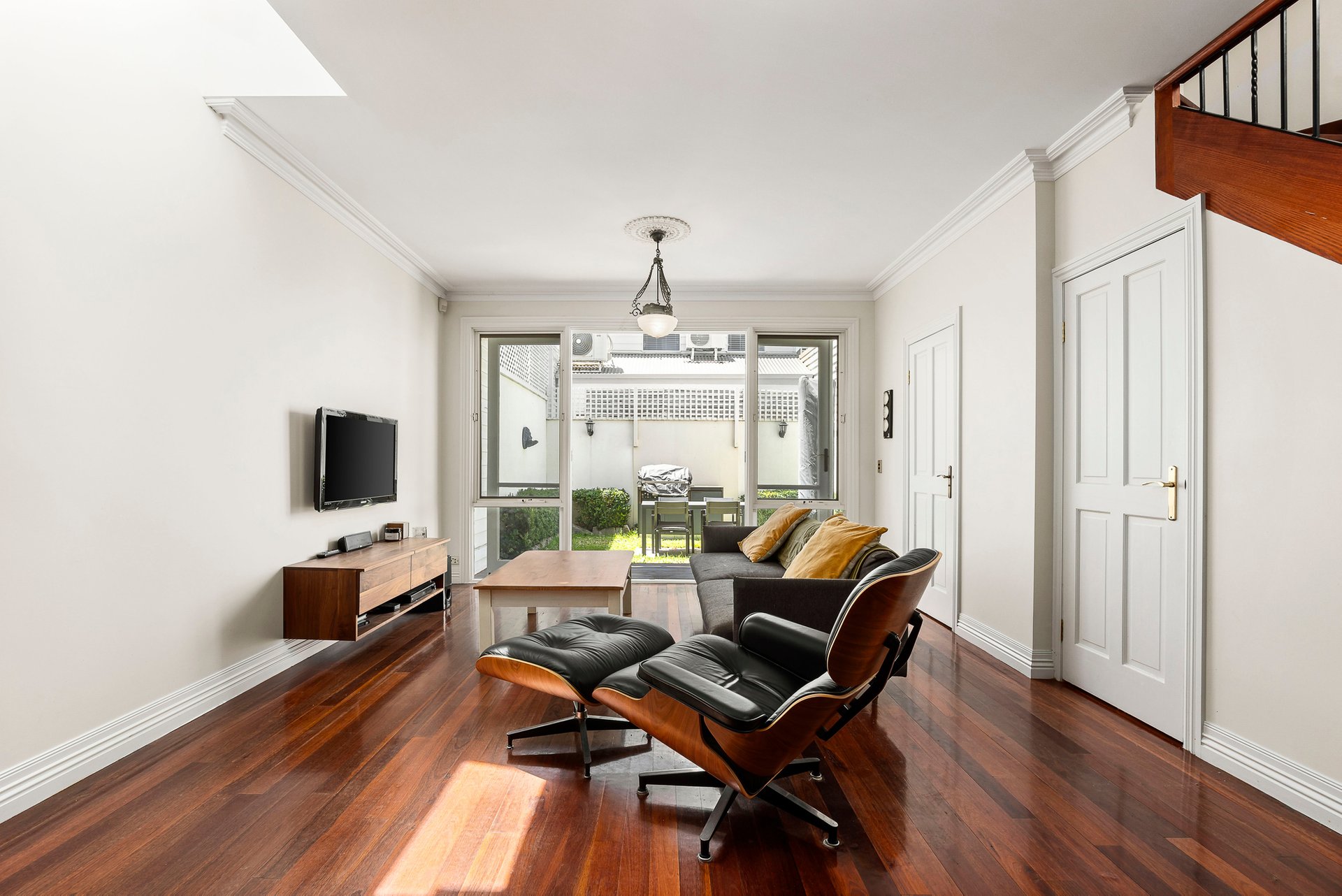 16 Mountain Street, South&nbsp;Melbourne image 2