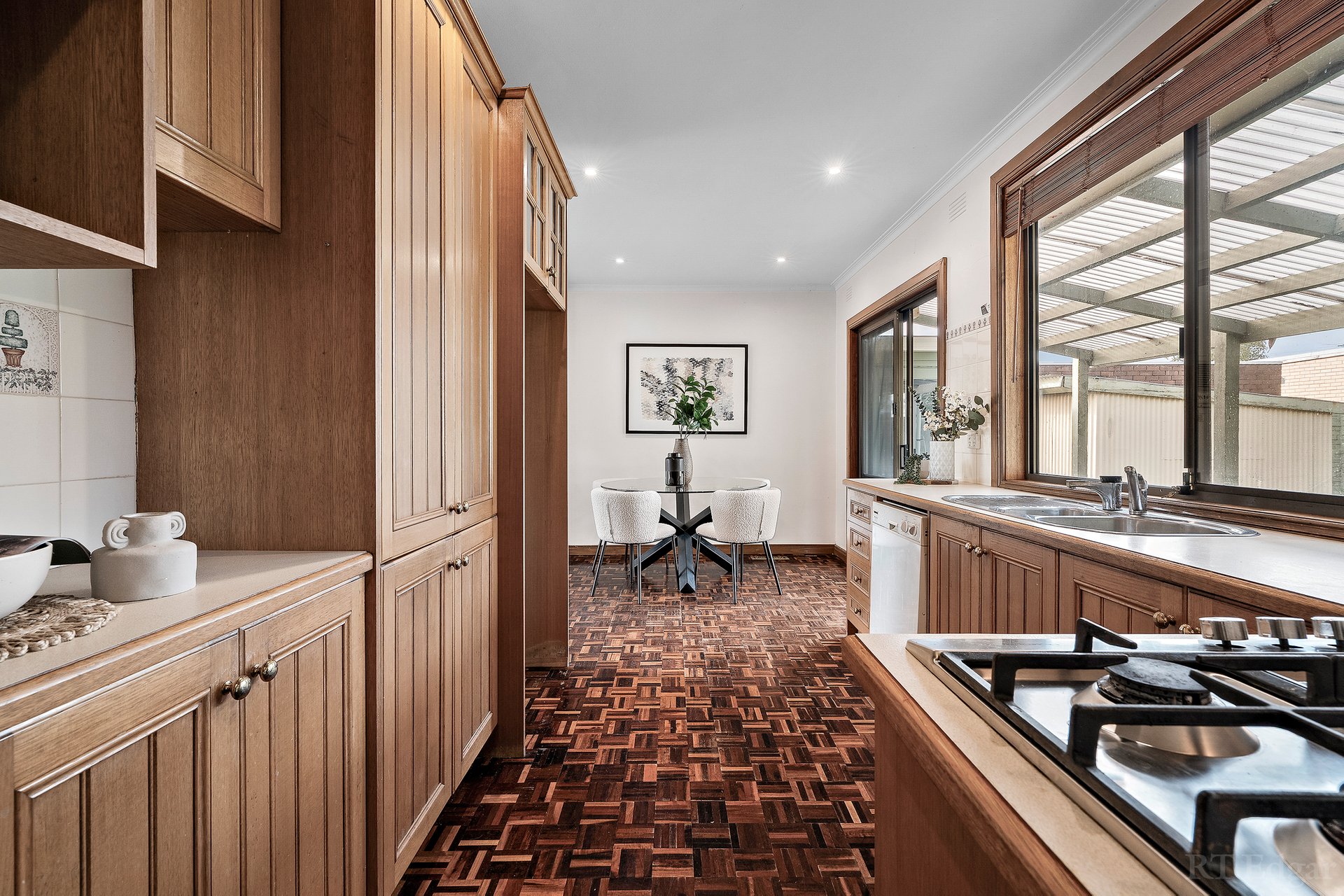 Property Gallery Thumbnail 3