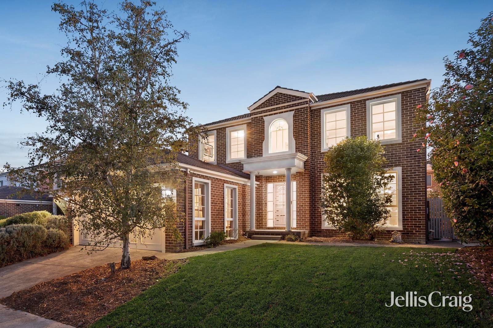 16 Mulsanne Way, Donvale image 1