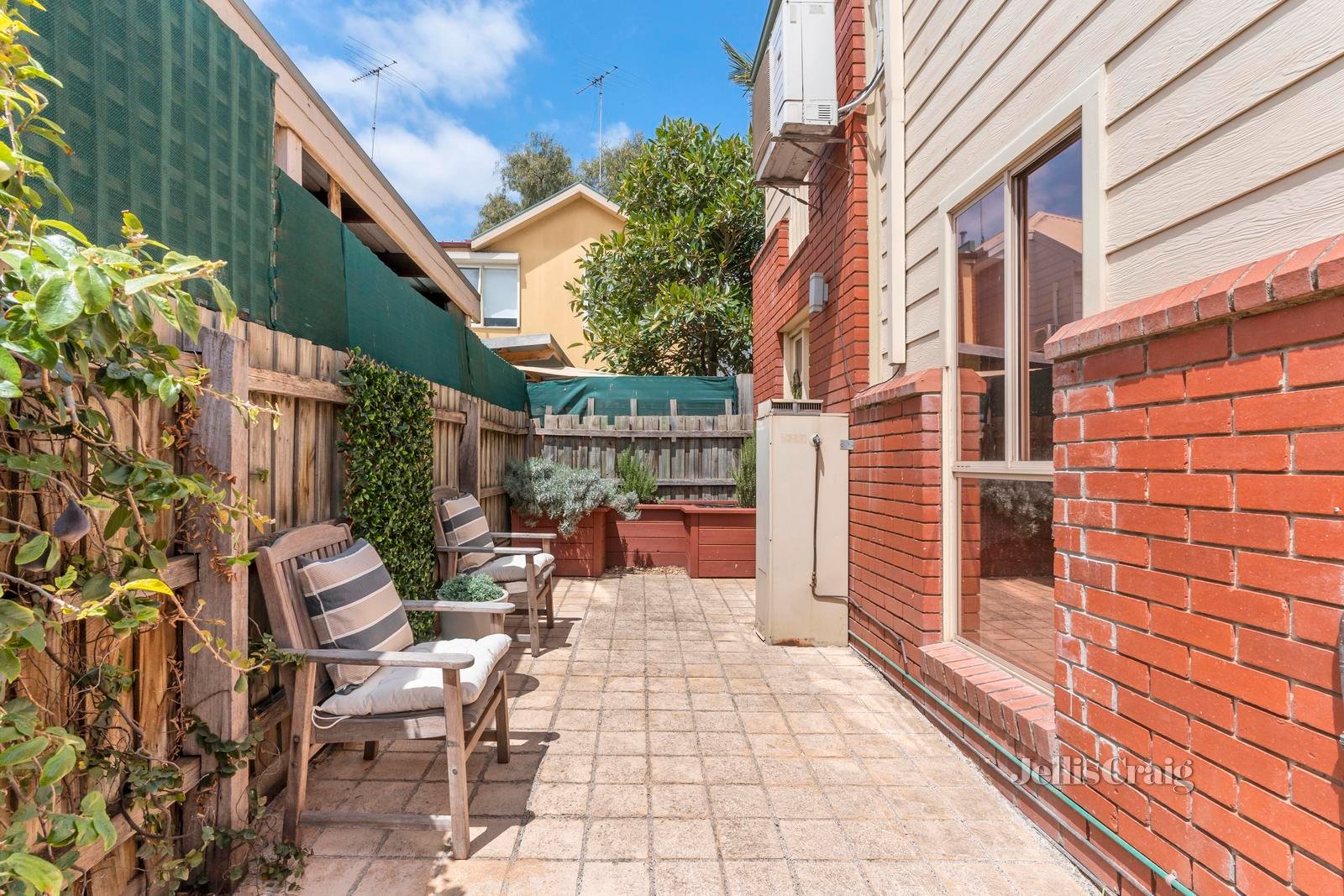 16 Musgrove Mews, Kensington image 7