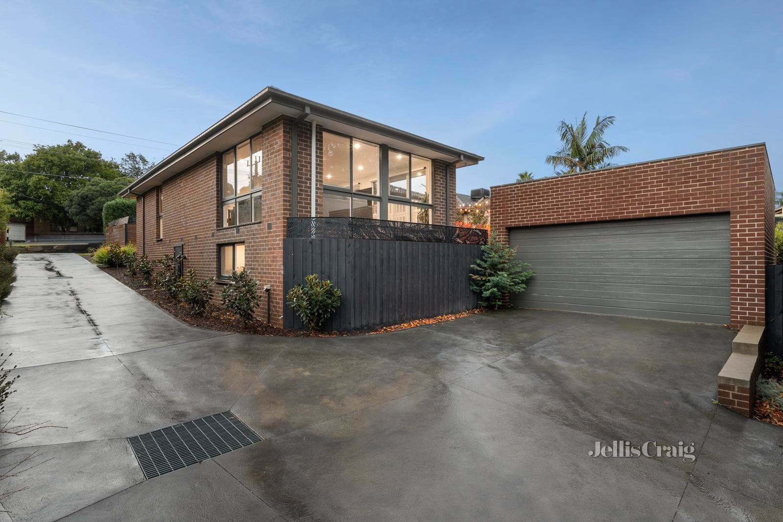 16 Nambour Drive, Mooroolbark image 20