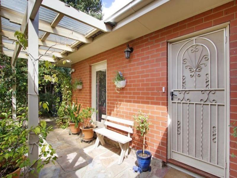 16 Naroo Street, Balwyn image 2