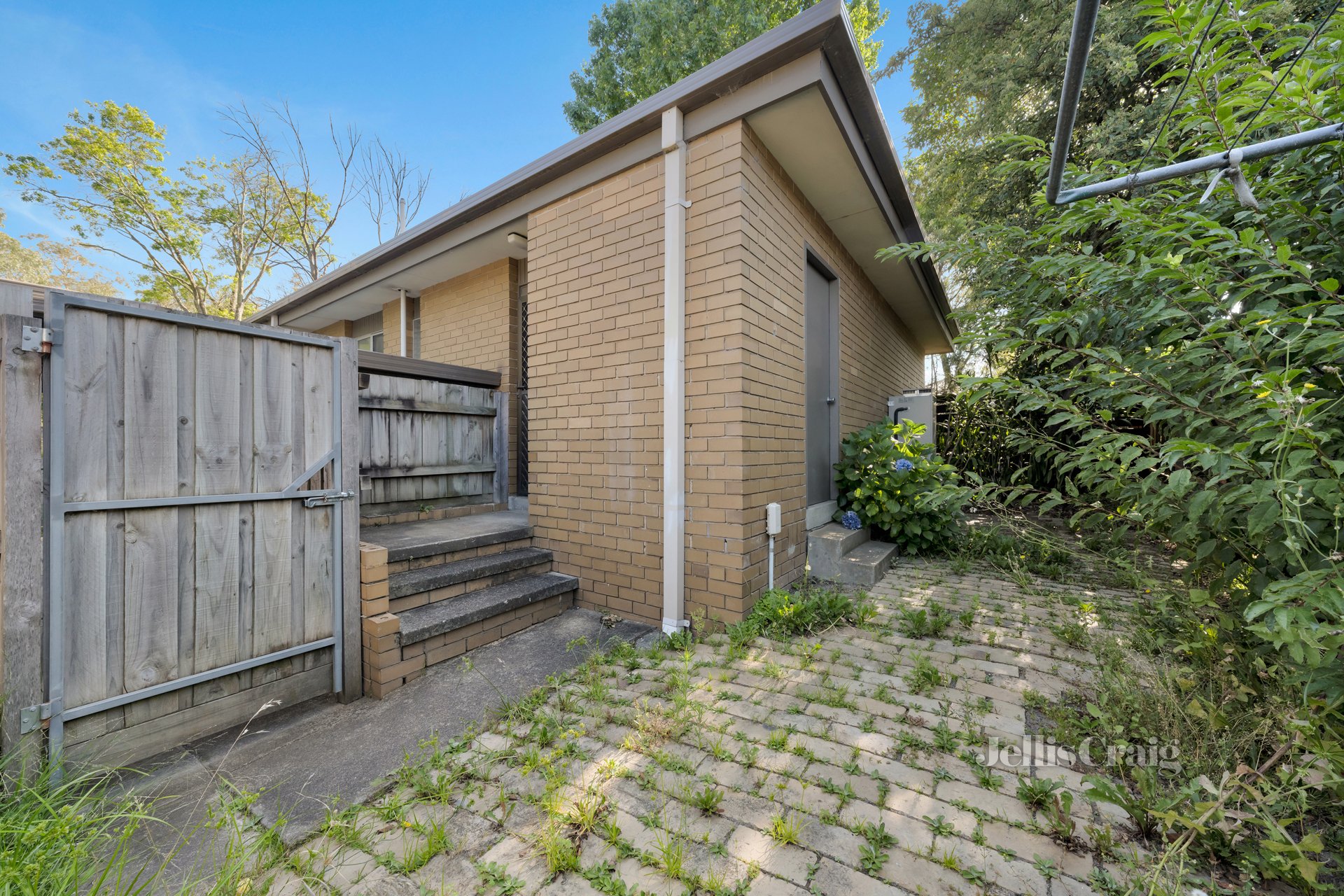 1/6 New Street, Ringwood image 8